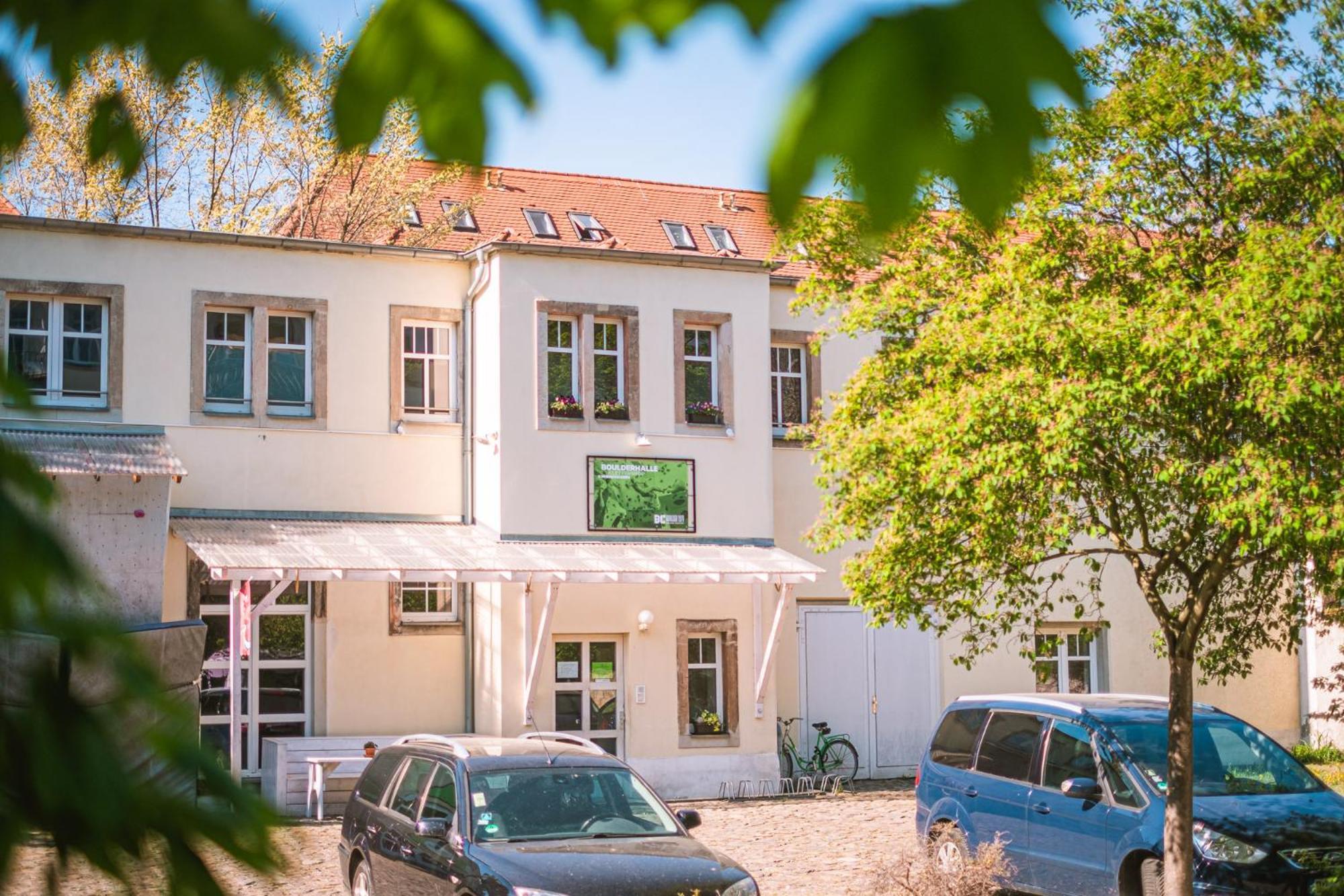 Helle Ferienwohnung Im Hinterhof Дрезден Экстерьер фото